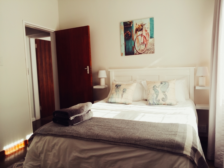 6 Bedroom Property for Sale in Bayview Western Cape